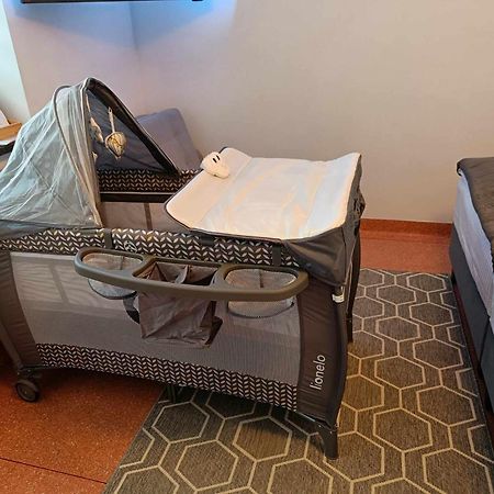 מוז'ינה Kiwi Apartament מראה חיצוני תמונה